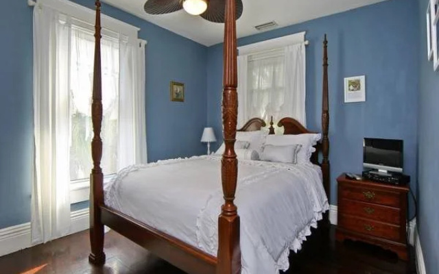 The Londoner Bed & Breakfast