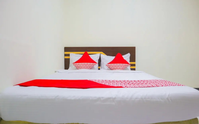 Seven Season Residence by OYO Rooms