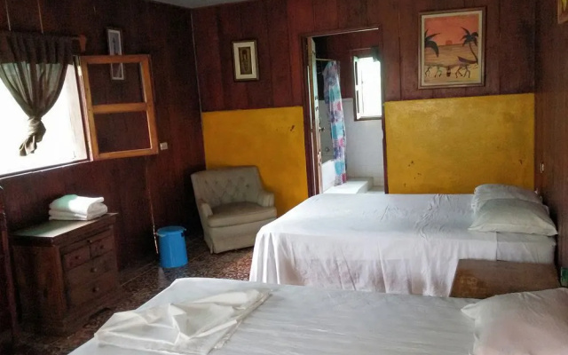 Montecristo River Lodge