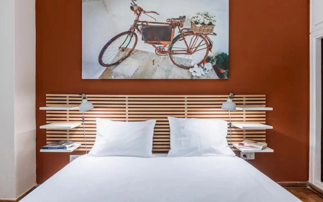 Laskareos Apartment by Olala Homes