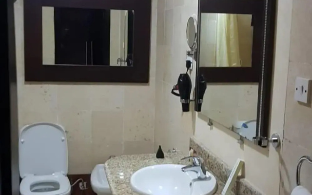 Camas Hotel and Suites