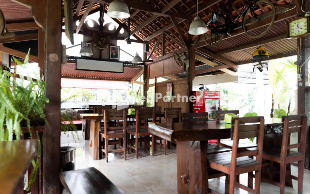Pondok Kelapa Homestay By RedDoorz