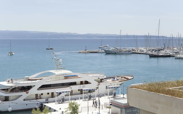 Modern Apartment with Sea-view at Split