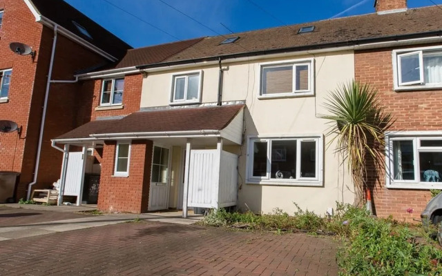 Moulsham Executive Apartment