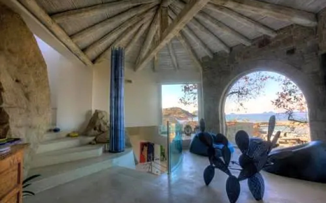 Villa Taalia