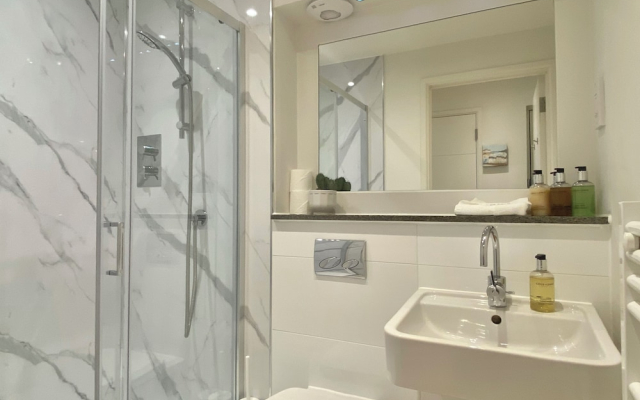 Your Space Apartments - Cambridge Place