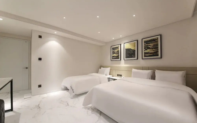 Hotel Azit