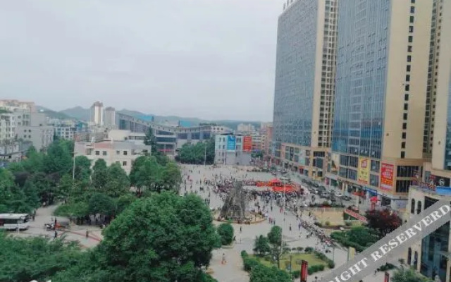 Yunkai Business Hotel