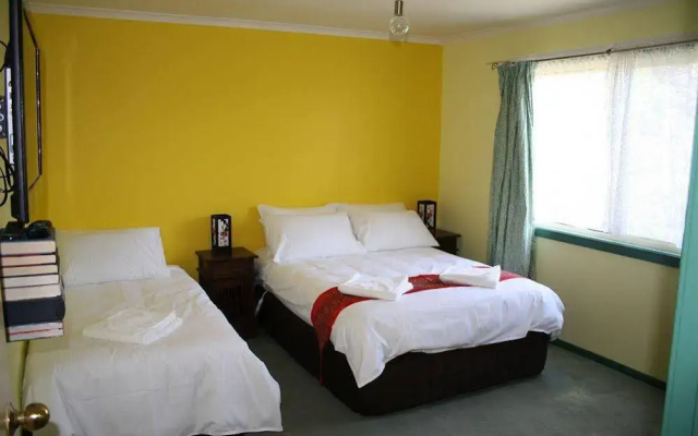 The Hideaway Retreat