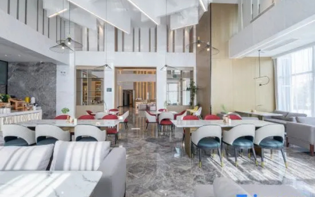 Hefei South Railway Station North Square Atour Hotel
