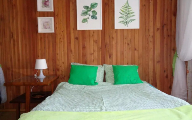 Uroczy Domek Z Ogrodem I Tarasem