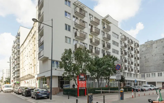 City Center Chmielna 100