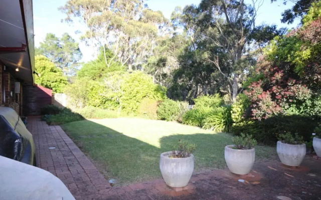 Rosella Retreat
