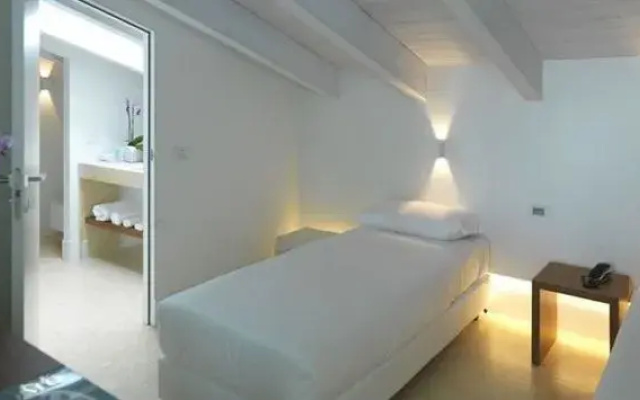 C-Rooms