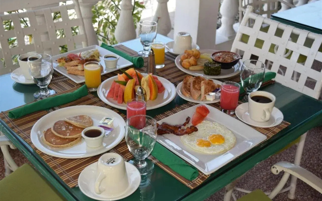 El Greco Resort