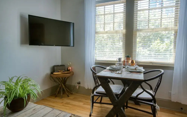 5 Walnut Lofts