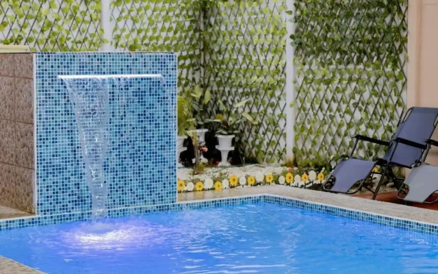 Macaws Villa