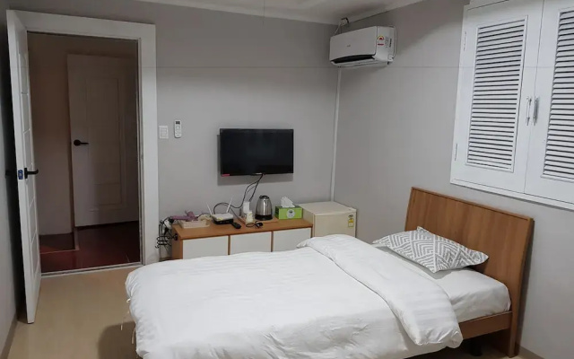Daegu Dongseongro Gyeong`s Hostel