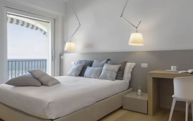 Отель Luxury Suites Collection комната для гостей