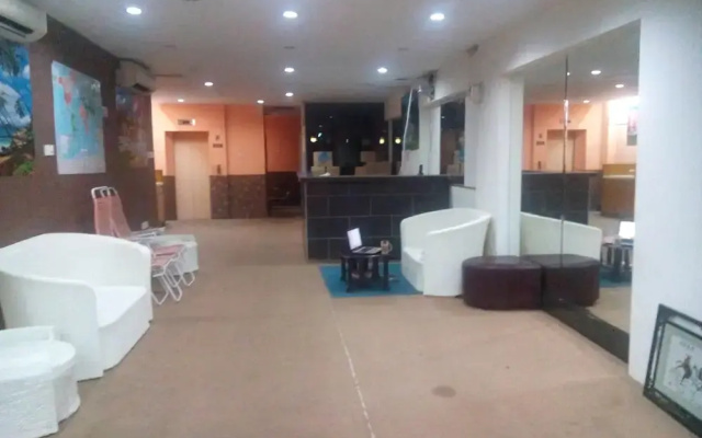 Lisora Hotel