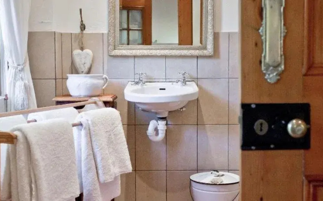 Thylitshia Villa Country Guest House