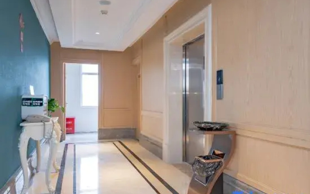 Vienna Hotel （Hanchuan Xinhe Store）