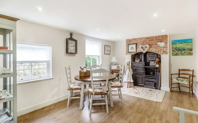 Magnolia Cottage