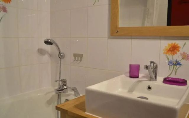 Appartement Les Menuires, 1 pièce, 4 personnes - FR-1-452-151