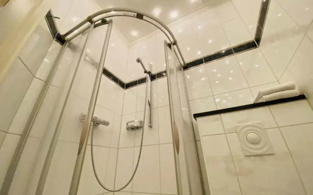 Residenz Bleichröder - Ferienwohnung Charlotte