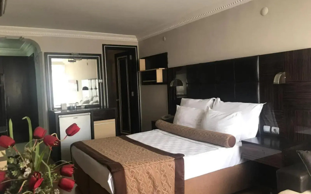 Alican Hotel