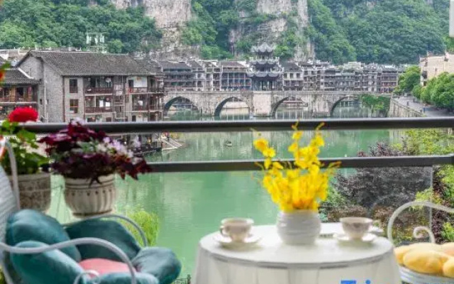 Zhenyuan Beautiful Riverside Residence (Zhusheng Bridge)