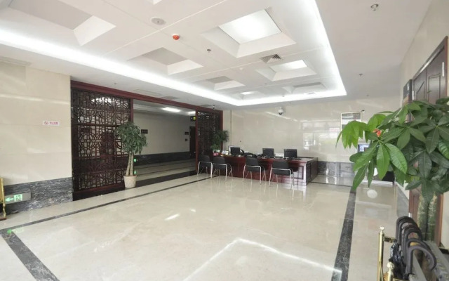 Wuhan Guochuang Chuyuan Donghu Hotel