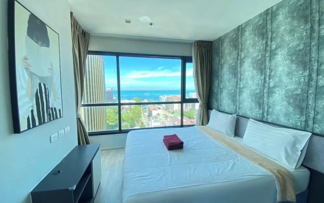 Sea View 2 Bed Room Unit Central Pattaya