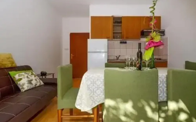 Apartments Mira