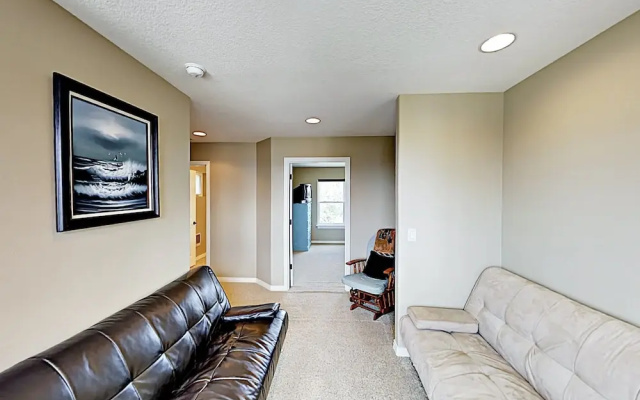 30015 Cloverdale - 4 Br Home