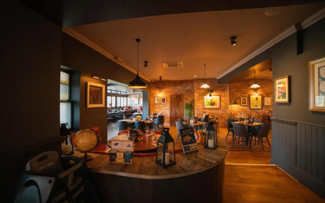 Harper's Steakhouse with Rooms, Southampton Swanwick Marina