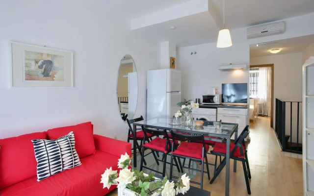Apartamentos Doña Elvira Carreteria