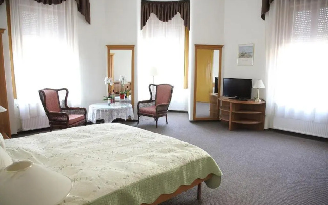Hotel Corvinus