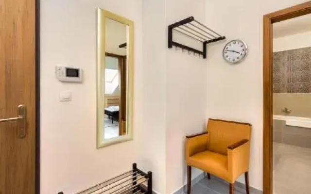 PR6 Apartments