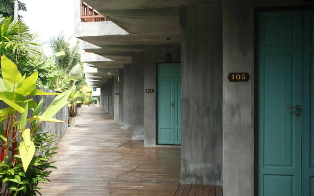 See Through Boutique Resort