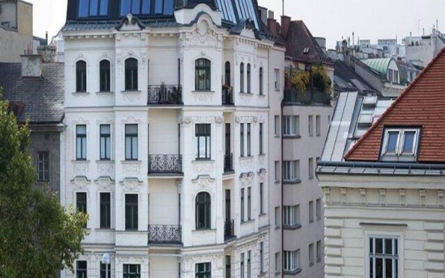 Отель LiV'iN Residence Wien-Parlament Австрия, Вена - отзывы, цены и фото номеров - забронировать отель LiV'iN Residence Wien-Parlament онлайн вид на фасад