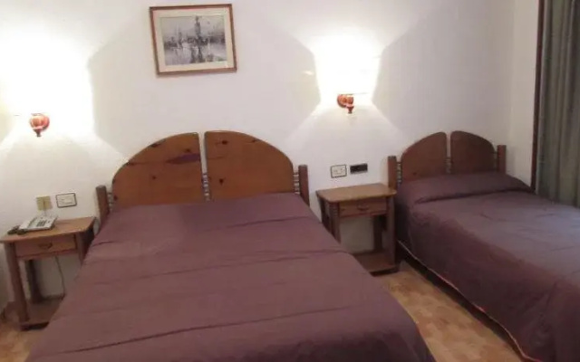 Hotel Elena María