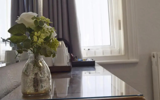 Avenue Guest House