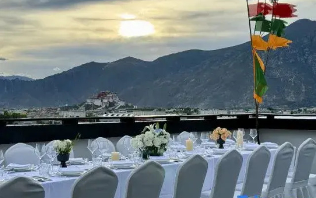Lhasa Fanlian Hotel