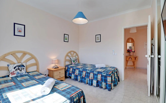 Albufeira Concept With Pool by Homing