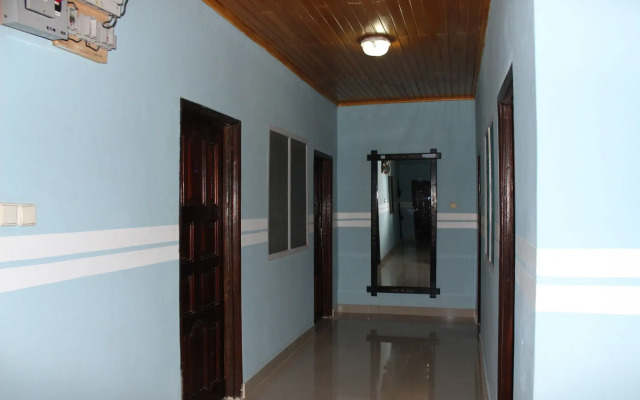 Adinkra Lodge