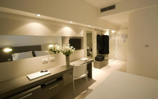 Hotel Cube
