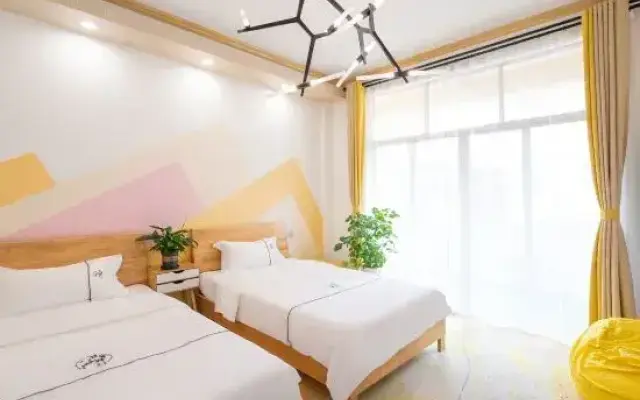 Beihai Yuexiangru Homestay (Beihai Yintan)