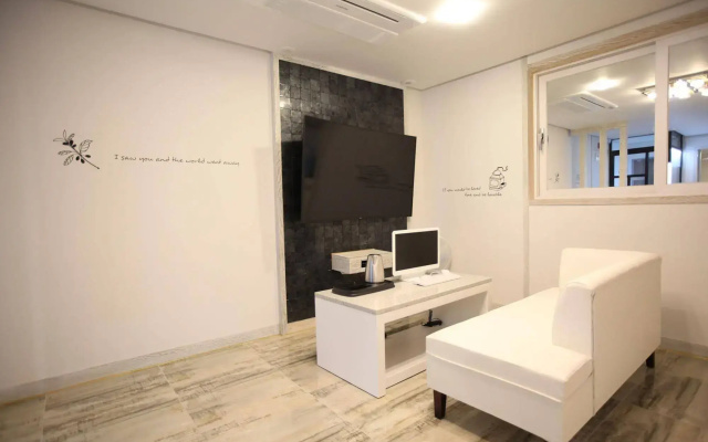 Cheonan Hound Hotel