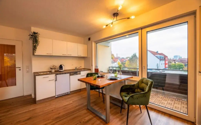 Exklusiv & Zentral: 1-Zi. Apartment mit Balkon Stellplatz